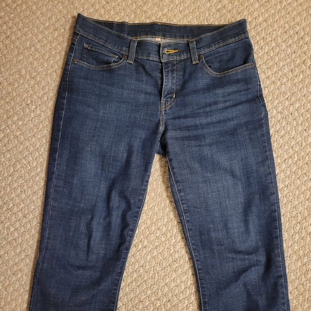 Women's Levi Capris